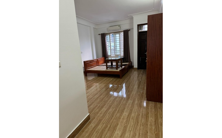 Cho thuê nhà nguyên căn Ngõ 99 Định công, Hoàng Mai, DT 44m  x 5 tầng, 15 Triệu/tháng.